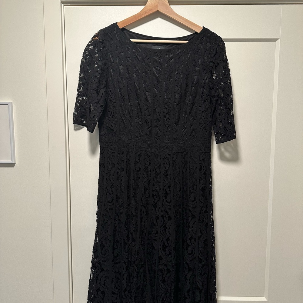 Adrianna Papell Black Long Sleeve Lace Dress